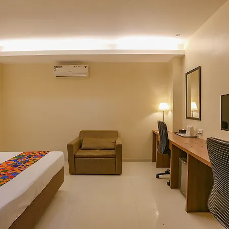 Fabhotel Royal International - Nr International Airport 3*