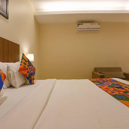 Fabhotel Royal International - Nr International Airport