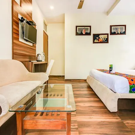 Axis International Hotel 3*