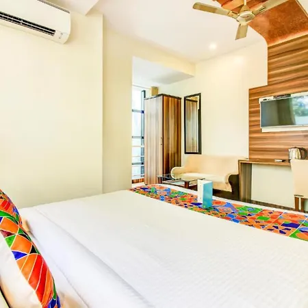 Hotel Axis International Mumbai