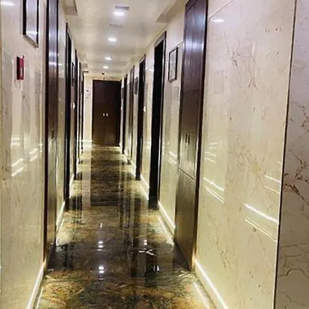 Fabhotel Vertigo Hotel 3*