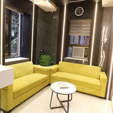 National Hotel 2*