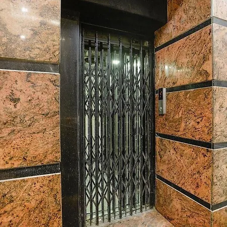National Hotel 2*