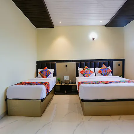 Fabhotel Prime Land - Nr Bkc Hotel