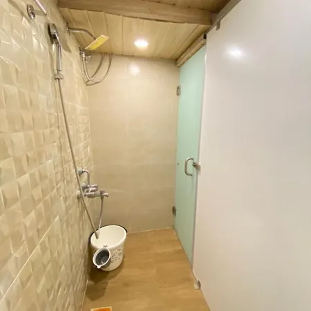 Guest house New Tara By Glitz Mumbai