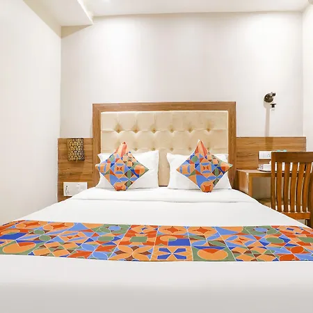 Fabhotel Amber Palace - Nr & Csmt Station Hotel