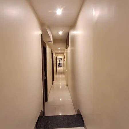West Hotel