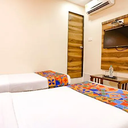 Fabexpress Sarah Gold - Nr Nesco Exhibition Center Hotel 3*