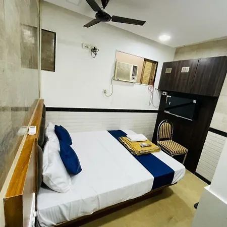 O Radha Palace 3*
