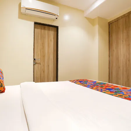 Hotel Fabexpress Divine Hospitality