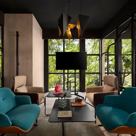 Moxy Andheri West 5*