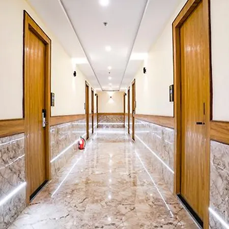 Fabhotel 7 Square - Nr Bkc