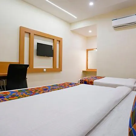 Fabhotel 7 Square - Nr Bkc Hotel