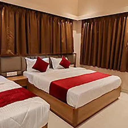 Hotel Ascent Star - Near International Airport
