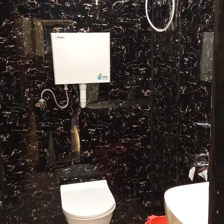New National 3* Mumbai