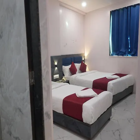 Classy Comfort Near Exhibition Centre Nesco Hotel