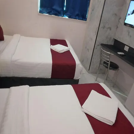 Classy Comfort Near Exhibition Centre Nesco Hotel 2*