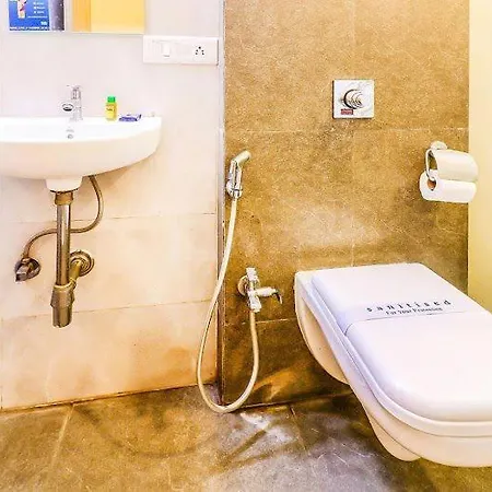 Akasa Residency Near T-2 International Airport * Mumbai