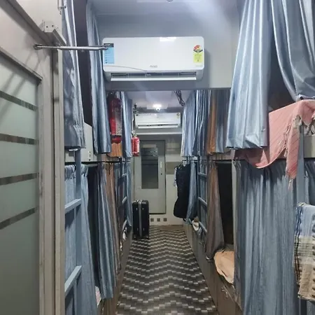 Hostel New Restinn