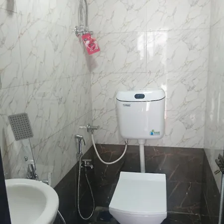 Bhagirath Aparthotel