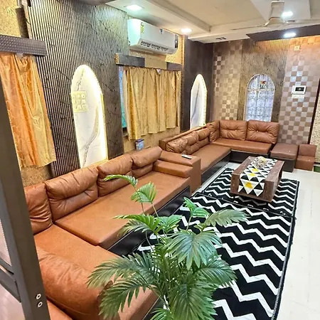Villa Lavish Row House Near Us Consulate Bkc & Nmacc & Jio World Center
