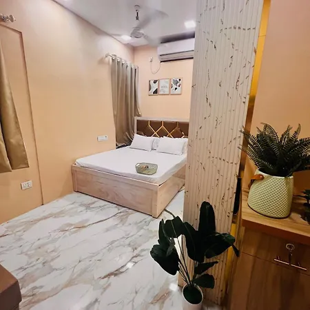 Villa Lavish Row House Near Us Consulate Bkc & Nmacc & Jio World Center *