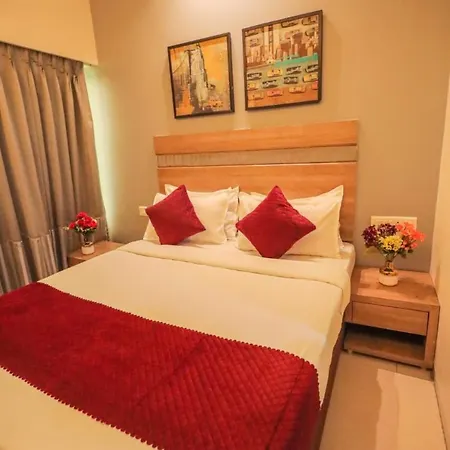 Bed & Breakfast Akasa Residency Near T-2 International Airport