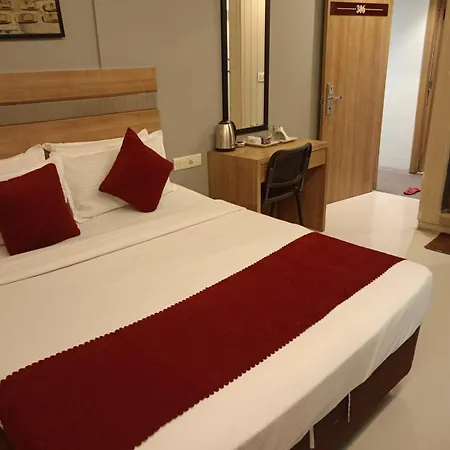 Akasa Residency Near T-2 International Airport * Mumbai