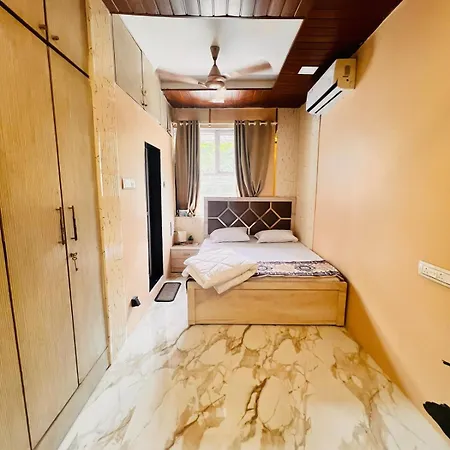 Villa Lavish Row House Near Us Consulate Bkc & Nmacc & Jio World Center *