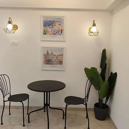 Apartment Delphi 2bhk - Calm Comfort Minutes From Bkc Mumbai