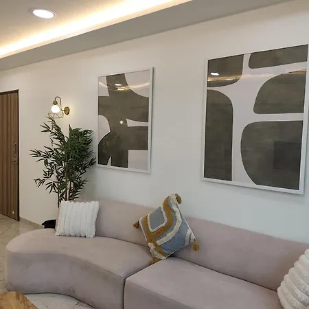Delphi 2bhk - Calm Comfort Minutes From Bkc Mumbai