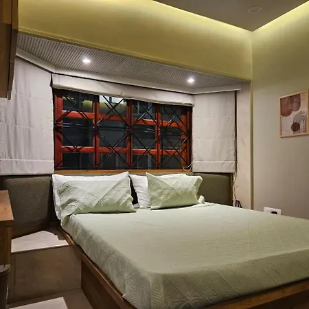 Bandra's Prime * Mumbai