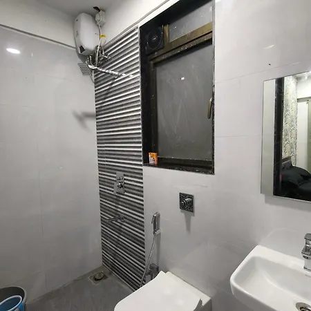 Apartment Iuc 301 Private 1bhk 3 Min Nesco Nirlon *