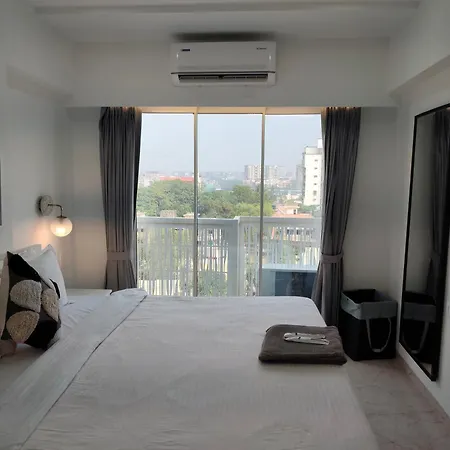 Delphi 2bhk - Calm Comfort Minutes From Bkc *