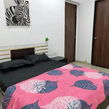 Iuc 301 Private 1bhk 3 Min Nesco Nirlon Apartment *