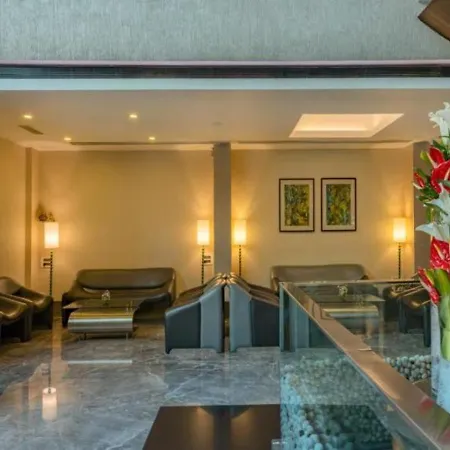 The Mirador 4*