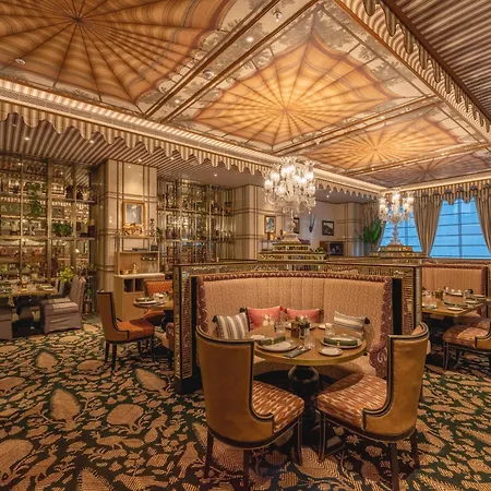 The St. Regis 5*