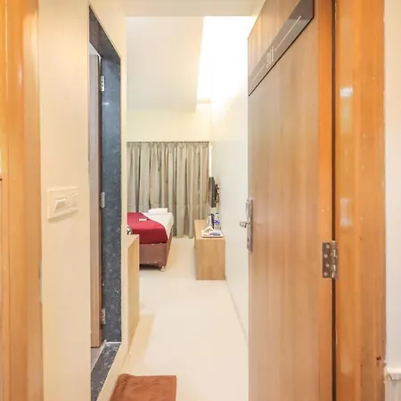 Hotel Akasa International Near T-2 International Airport