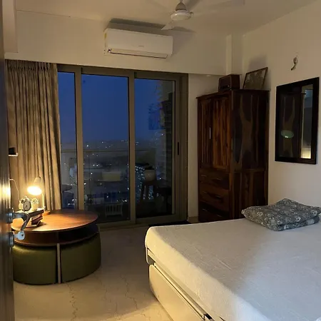 Sea View With Balcony Homestay Mumbai