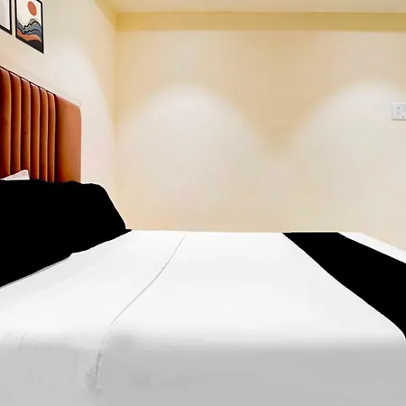 Townhouse Ulhasnagar Railway Station Hotel 3*