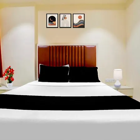 Hotel Townhouse Ulhasnagar Railway Station Mumbai