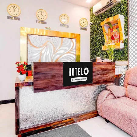 Townhouse Asalpha Near International Airport 3*