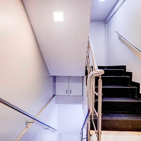 Townhouse Asalpha Near International Airport Hotel Mumbai