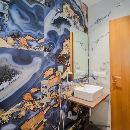 Ascent Star - Near International Airport Hotel 3*