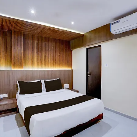 Hotel O Casa Royal Residency