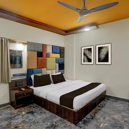Hotel O Versova
