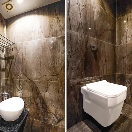 Hotel O Casa Royal Residency