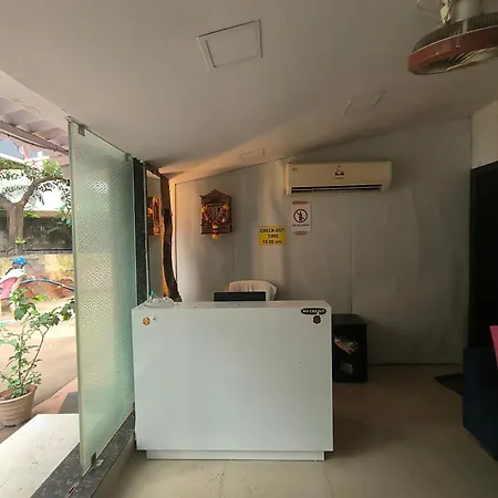 Homestay Tanaji Residency *