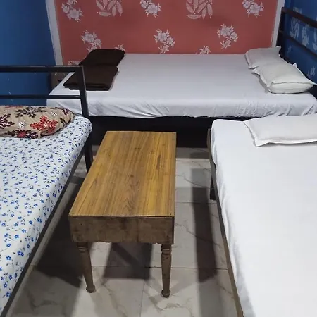 Tanaji Residency Homestay *