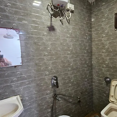 Homestay Tanaji Residency